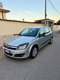 Opel Astra 1.4 16V Twinport 5 porte Enjoy