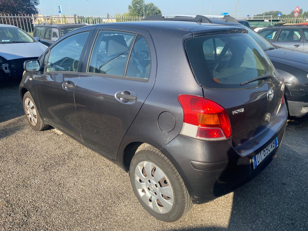 Toyota Yaris 1.0 5 porte Sol