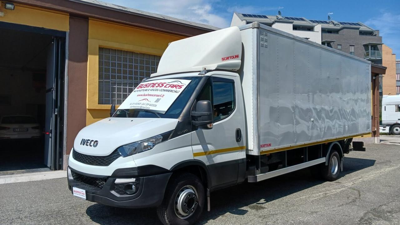 IVECO DAILY 60C17 3.0 HPI CAB. CON SPONDA POST. CARICATRICE - LUNGH. CARICO 6 MT.+IVA
