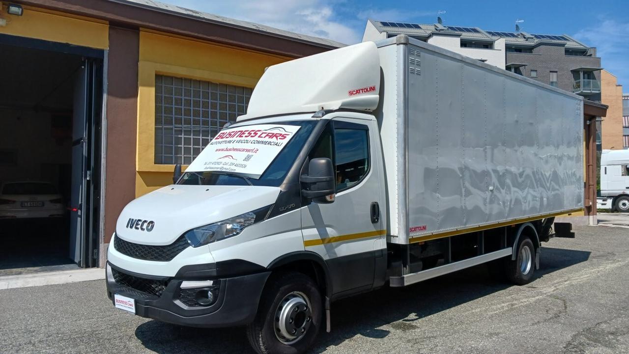 IVECO DAILY 60C17 2.3 HPI CAB. CON SPONDA POST. CARICATRICE - LUNGH. CARICO 6 MT.