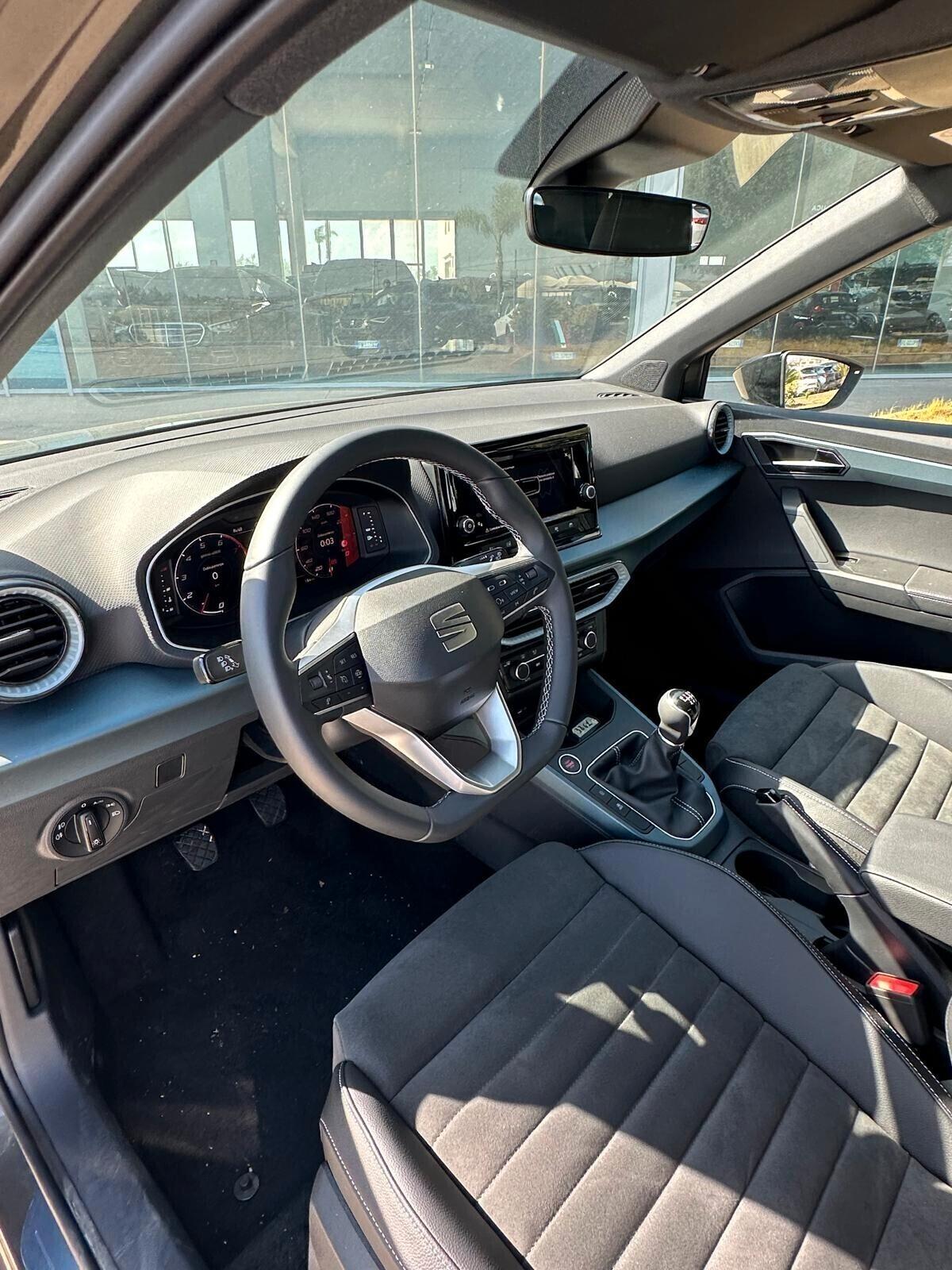 SEAT Arona 1.0 Xperience offerta T-Stock prezzo imperdibile