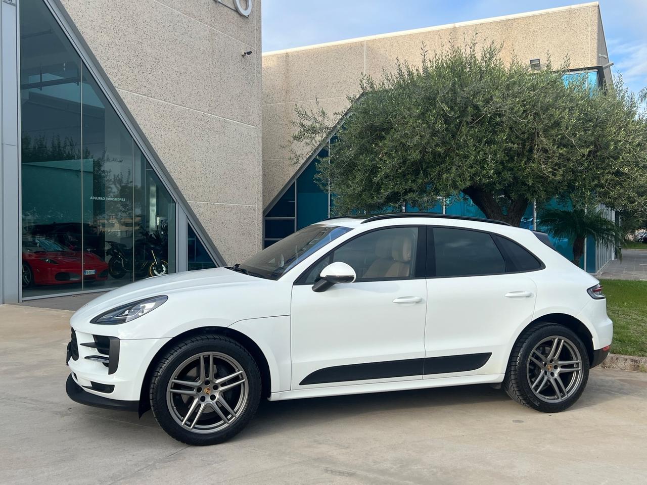 Porsche Macan 2.0 245cv pdk