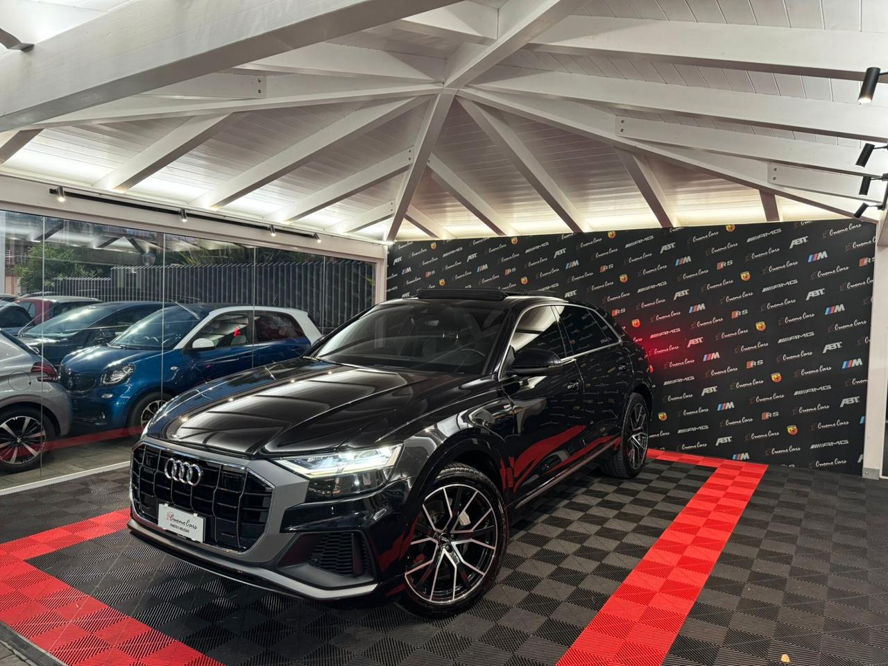 Audi Q8 50 TDI 286 CV quattro Sline