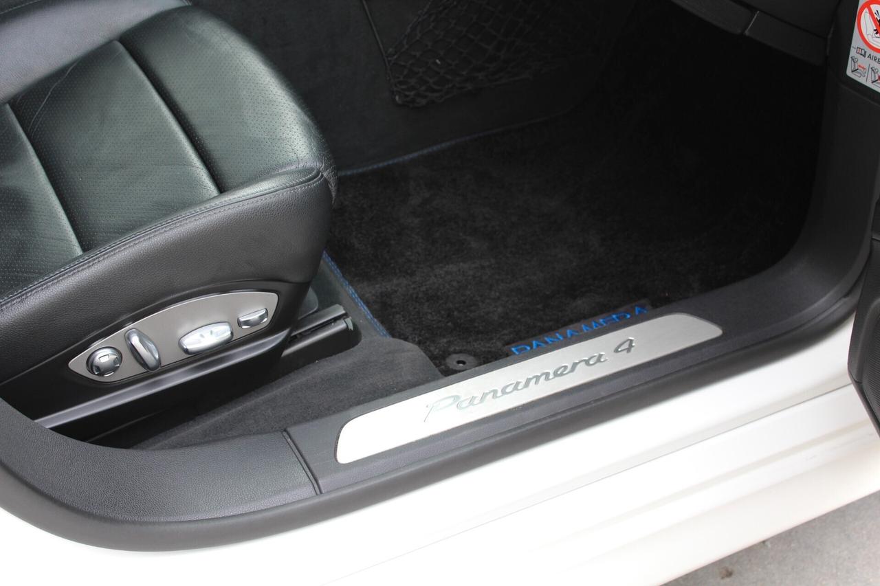 Porsche Panamera 3.6 4
