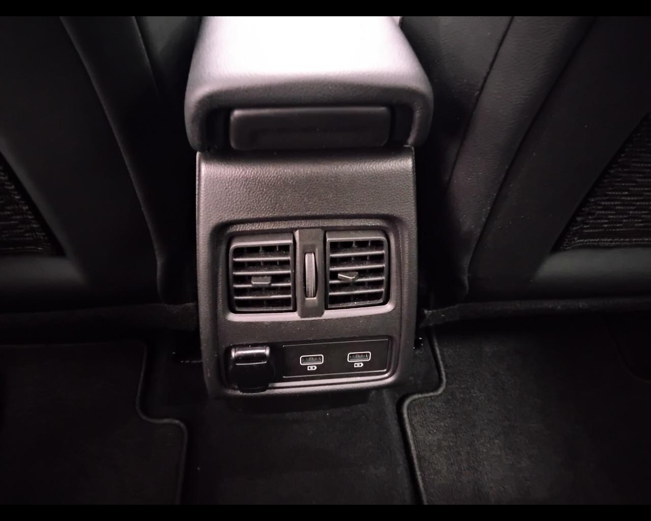 RENAULT Captur II 2019 - Captur 1.6 E-Tech phev Intens 160cv auto