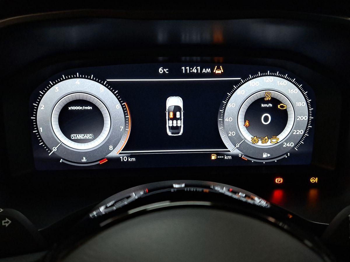 NISSAN QASHQAI TEKNA MHYB 140CV MT 2WD