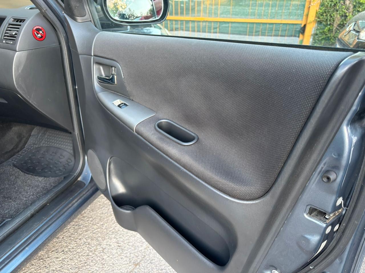 Toyota Corolla Verso 2.0 tdi D-4D OK Neopatentati