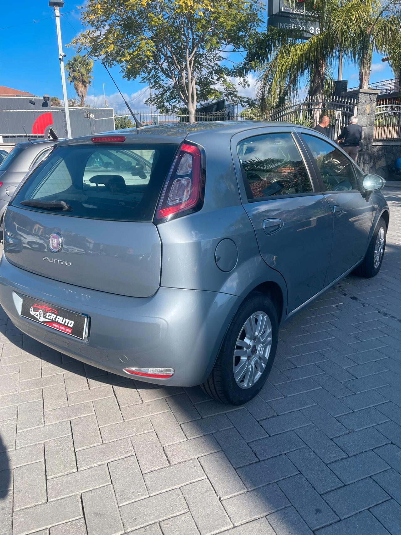 Fiat Punto 1.3 MJT II 75 CV 5 porte Virgin Radio