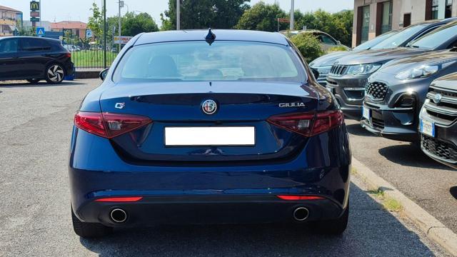 ALFA ROMEO Giulia 2.2 TD 180CV AT8 BUSINESS SPORT PELLE-CAMERA