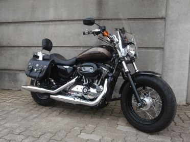 Harley-davidson 1200 Sportster Custom (2017) - XL 1200C passaggio incluso.