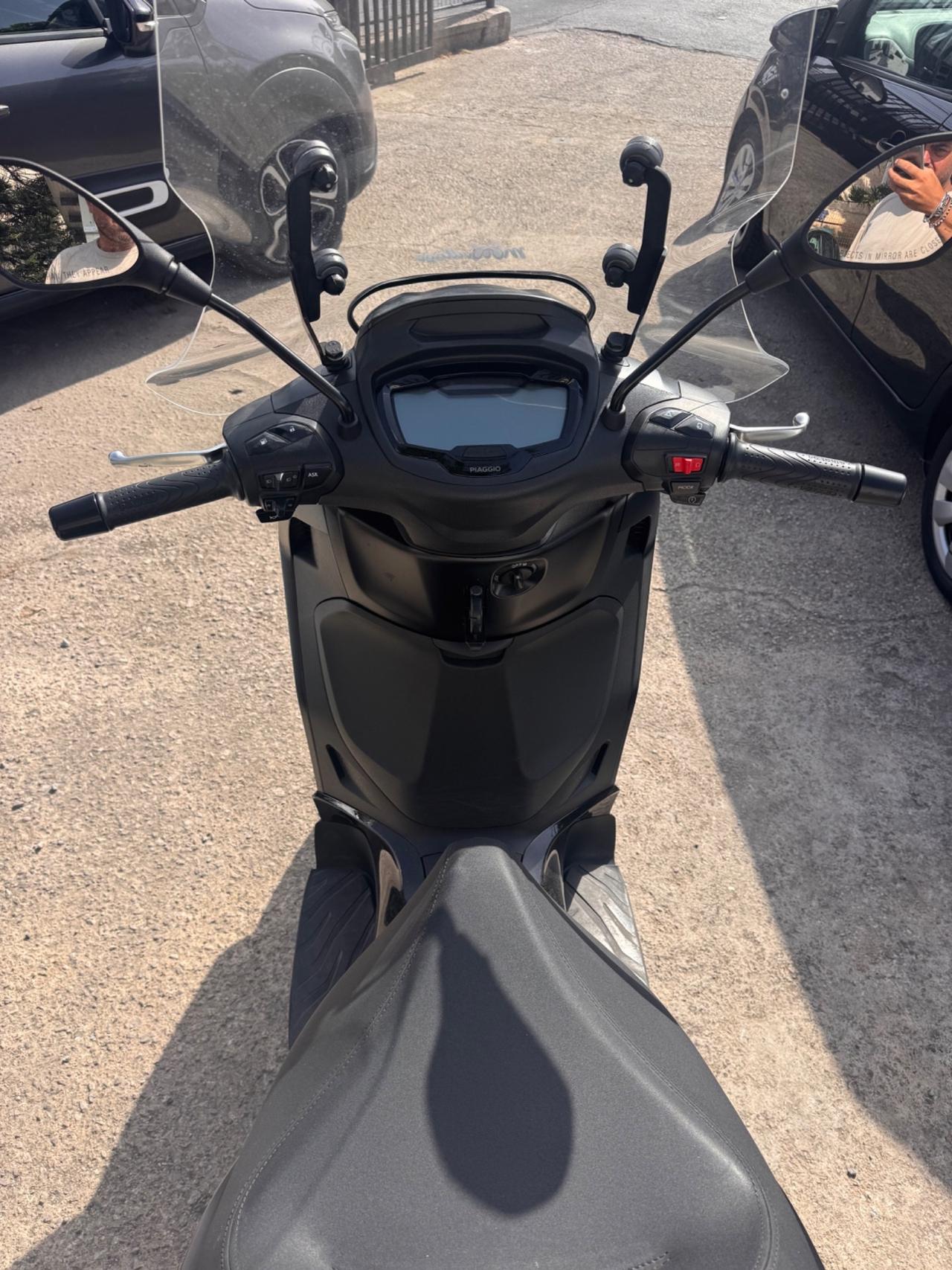 Piaggio Beverly 400