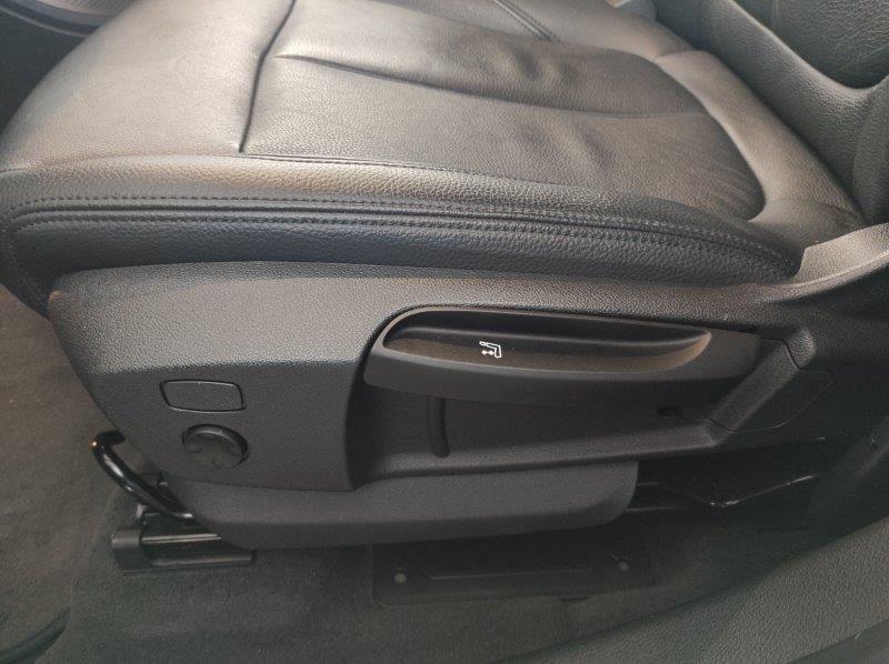 BMW X1 (F48) - X1 xDrive18d Business