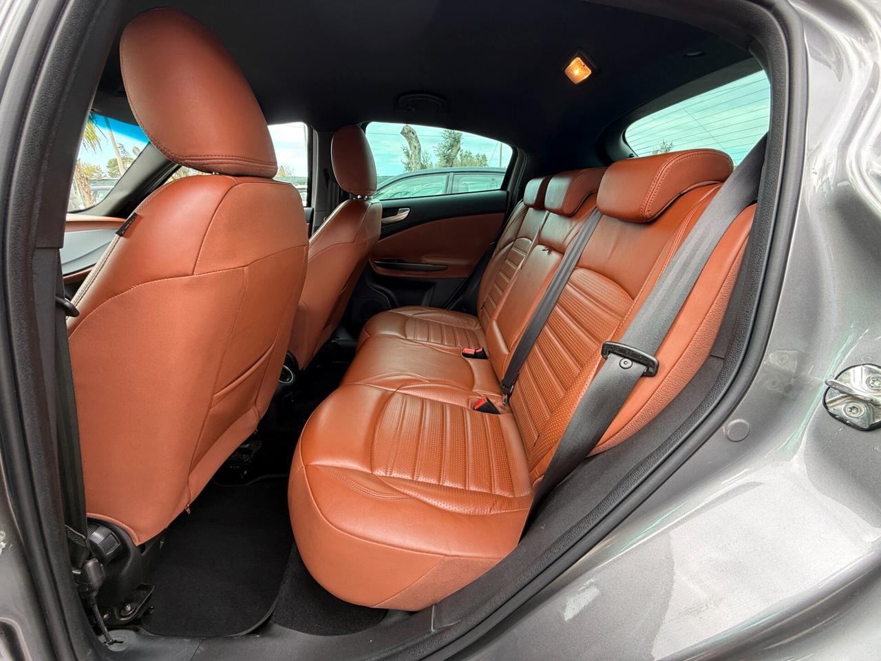 Alfa Romeo Giulietta 1.6 JTDm-2 105 CV Sprint Navi Pelle Led
