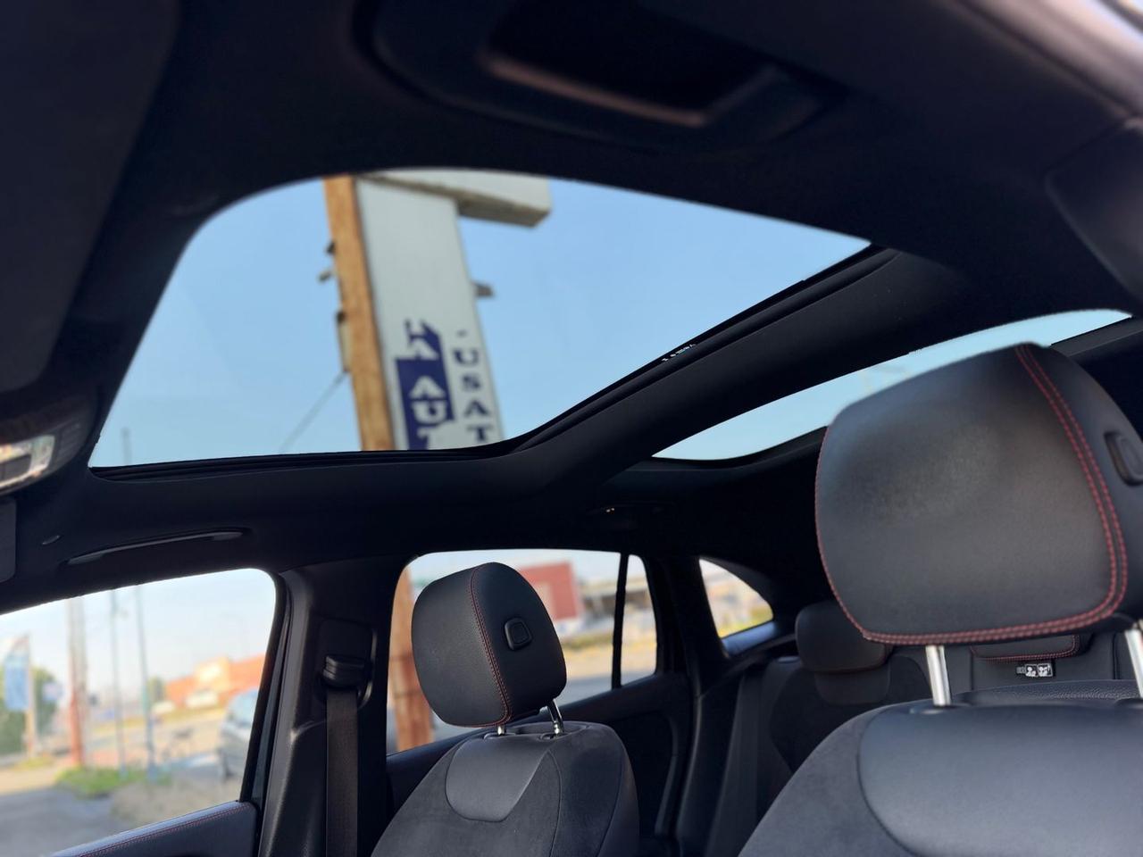 Mercedes-Benz GLA 200 AMG Line Premium GLA 2 #9504