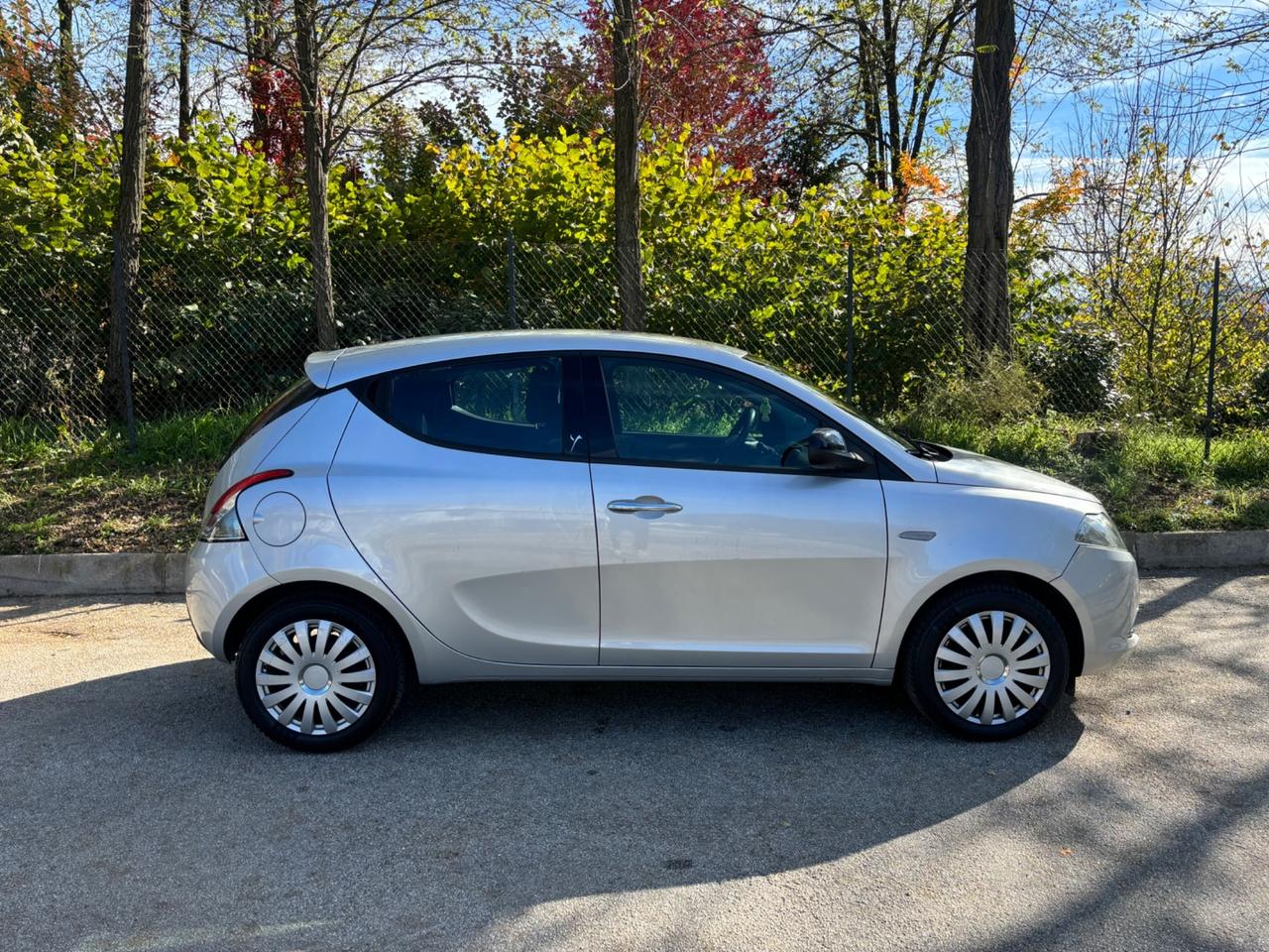 Lancia Ypsilon 1.2 69 CV Unyca NEOPATENTATI
