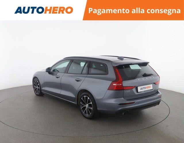 VOLVO V60 B3 Geartronic Momentum Business