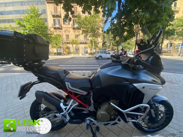 DUCATI Multistrada V4 S travel & radar