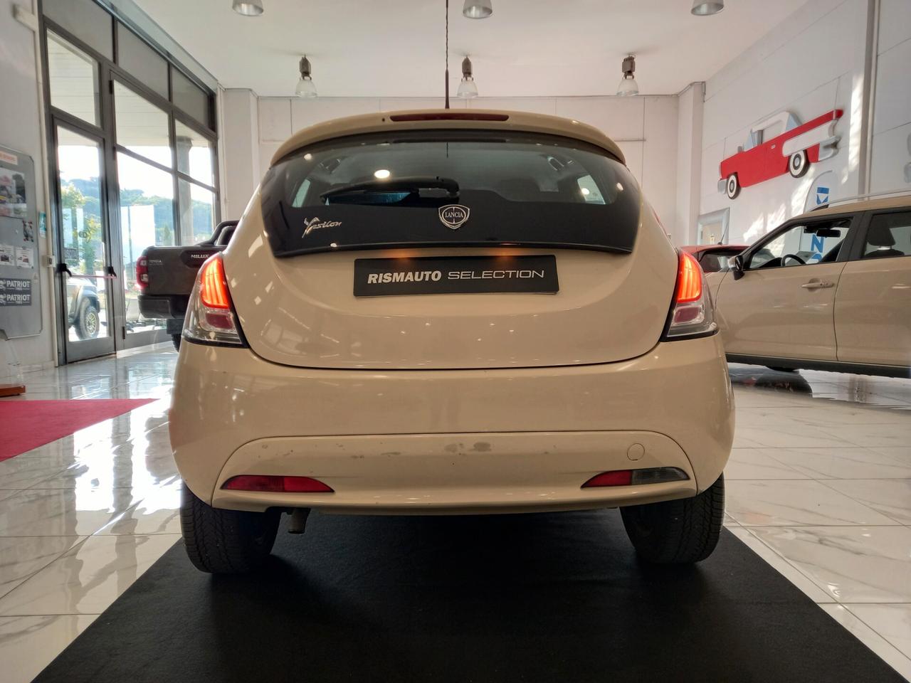 Lancia Ypsilon 1.2 69 CV 5 porte GPL Ecochic Platinum