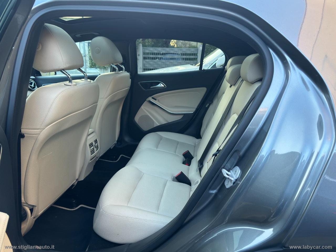 MERCEDES-BENZ GLA 200 d Automatic Sport TETTO PELLE TELEC POST