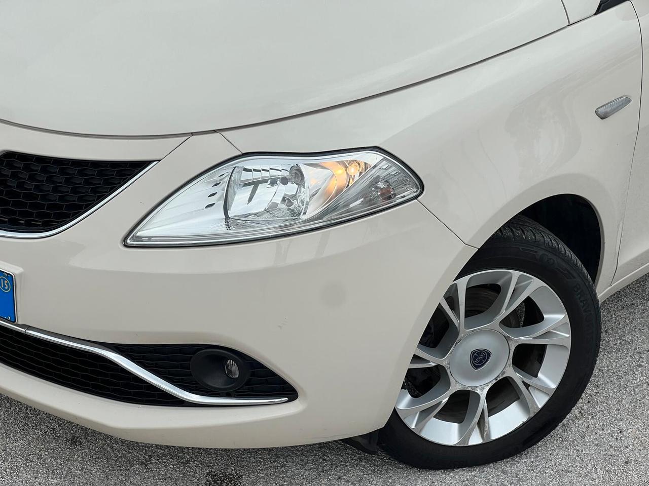 Lancia Ypsilon 1.3 MJT 16V 95 CV 5 porte S&S Opening Edition