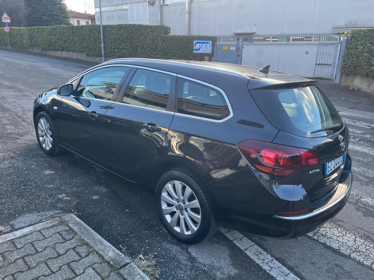 Opel Astra 1.6 CDTI EcoFLEX S&S Sports Tourer Cosmo