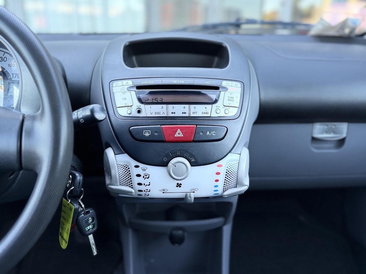 Toyota Aygo 1.0 Benzina 68CV Neo. Autom. - 2009