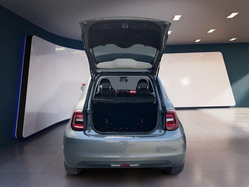 FIAT 500 500e 42 kWh (Red)