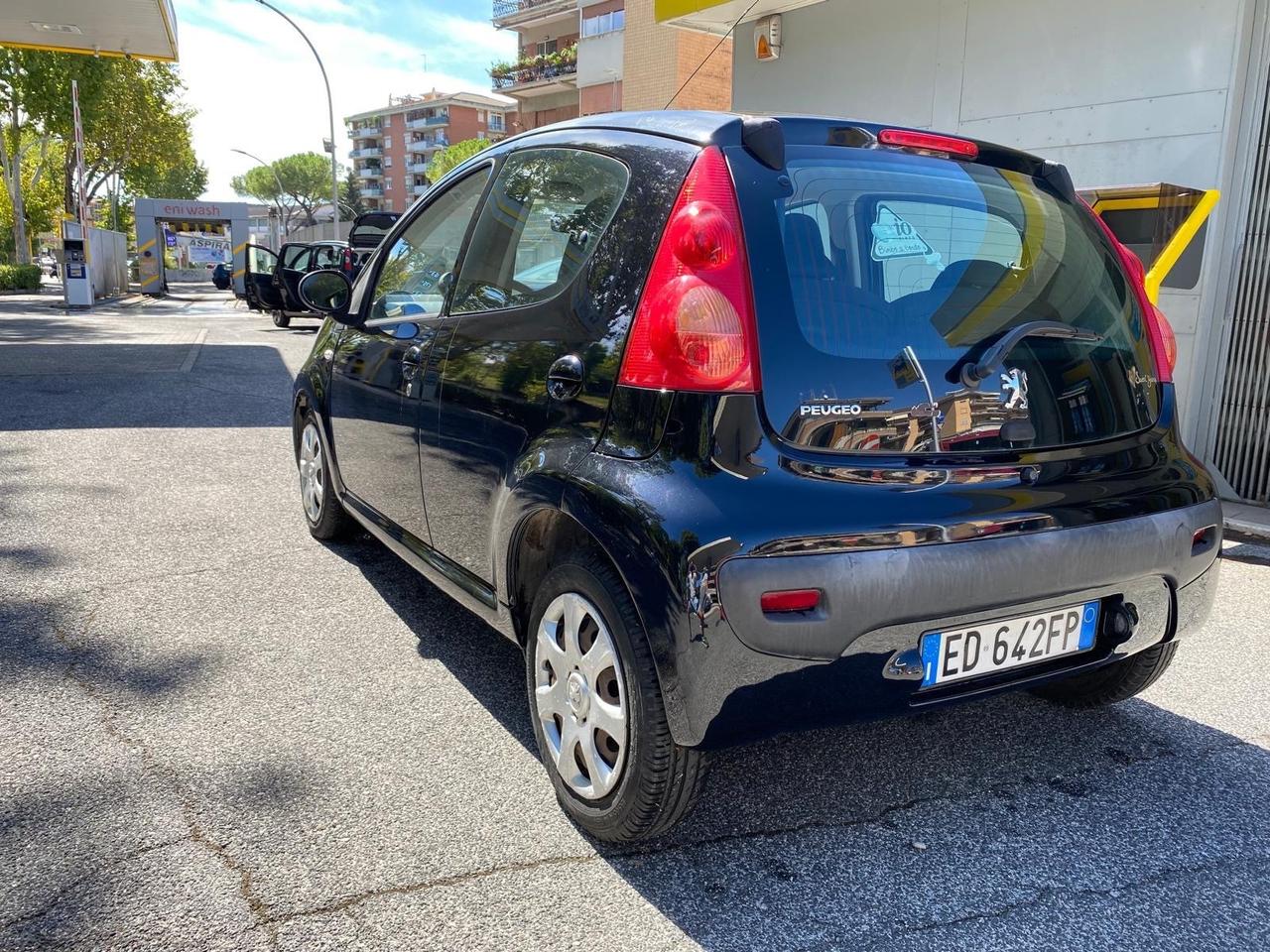 Peugeot 107 1.0 68CV 5p. Sweet Years 2Tronic