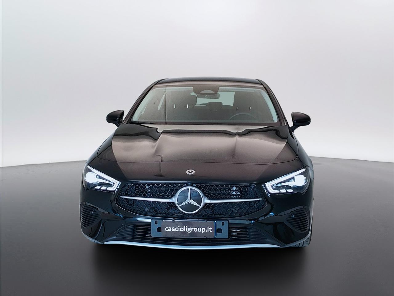 Mercedes-Benz CLA Sh.Brake - X118 2023 - CLA Shooting Brake 180 d Advanced auto