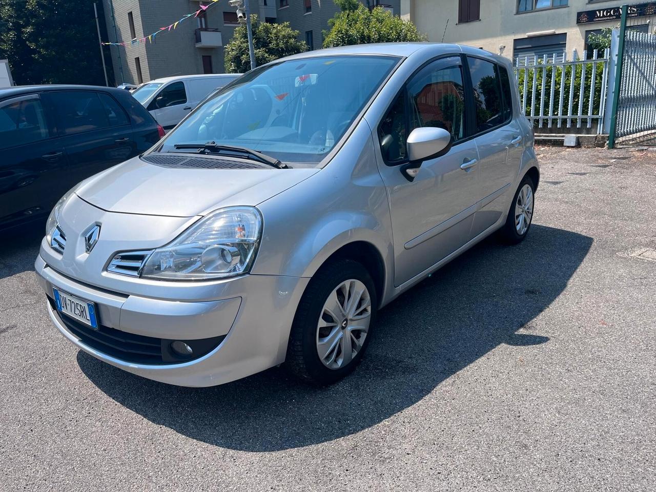 Renault Modus Grand 1.2 16V Dynamique - 2009