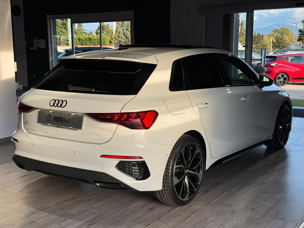Audi A3 SPB 35 TDI S Tronic S-Line Identity Black