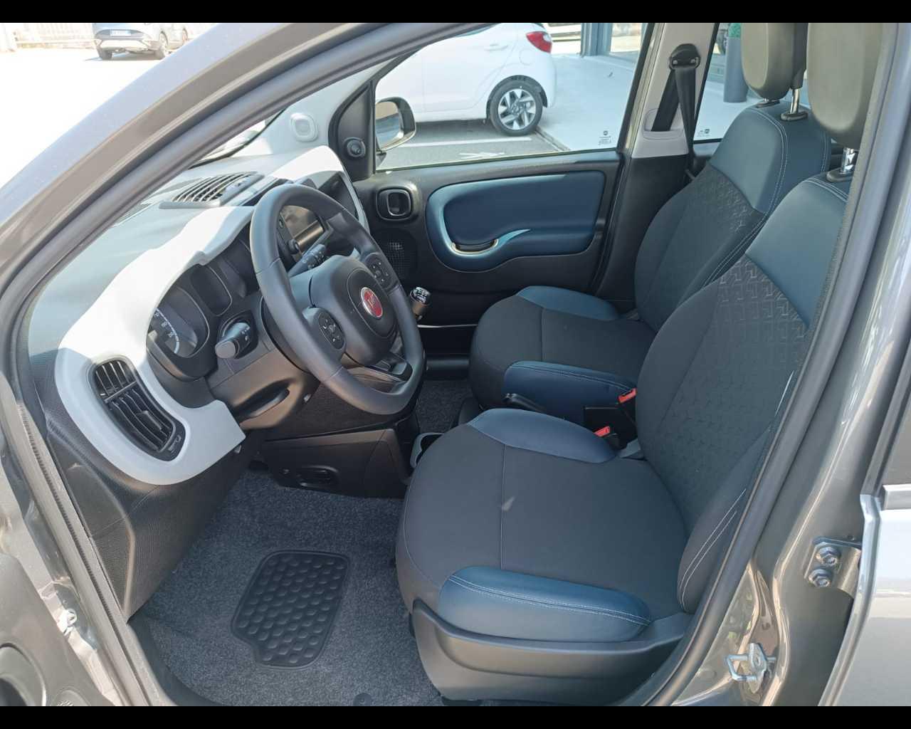 FIAT Panda 1.0 firefly hybrid City Cross