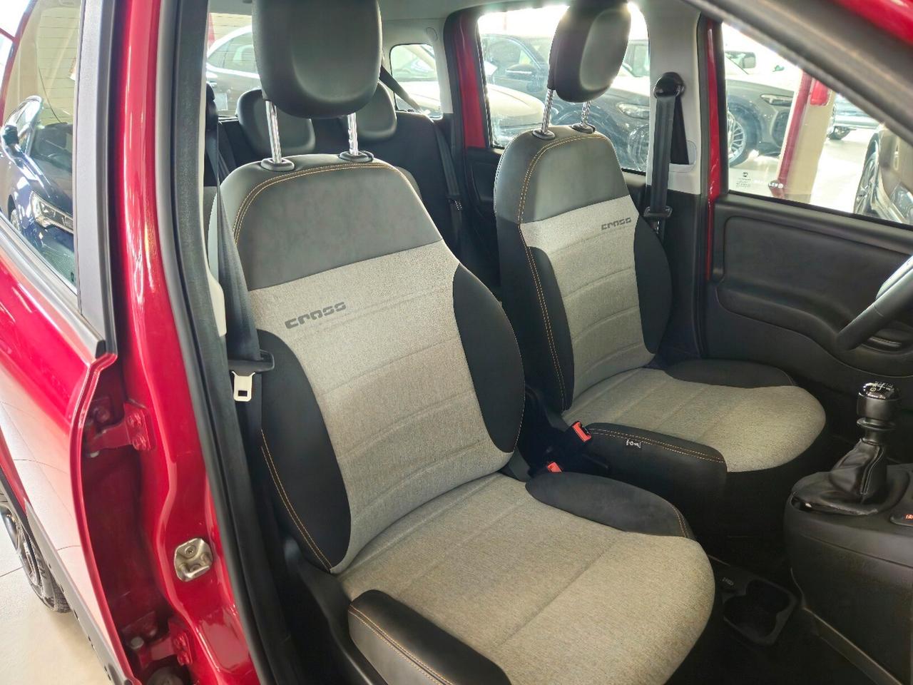 Fiat Panda Cross 1.0 FireFly S&S Hybrid 70CV