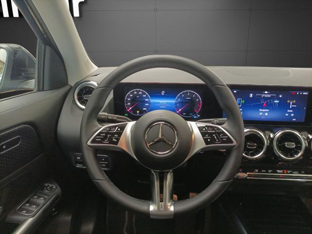 MERCEDES-BENZ GLA 200 Automatic Progressive Advanced