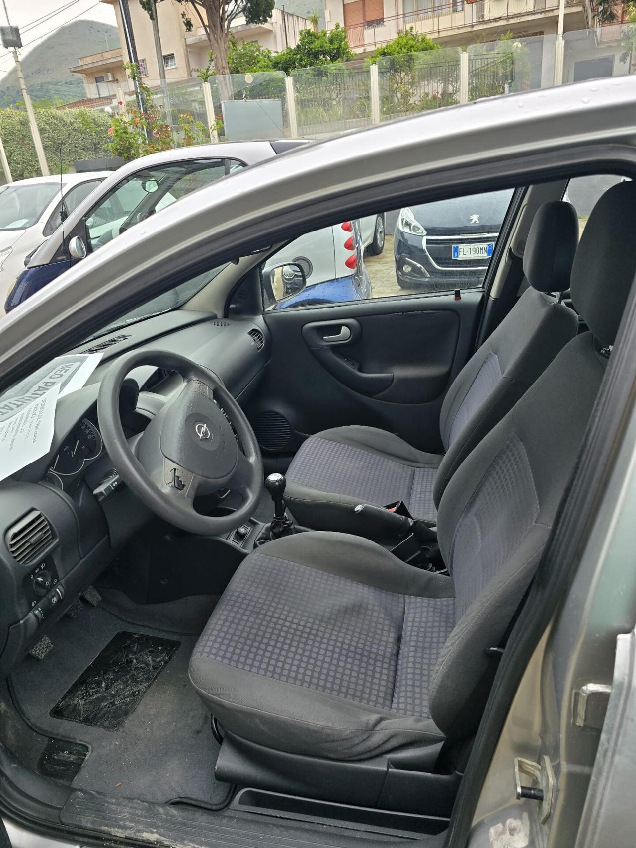 Opel Corsa 1.2i 16V cat 5 porte Club