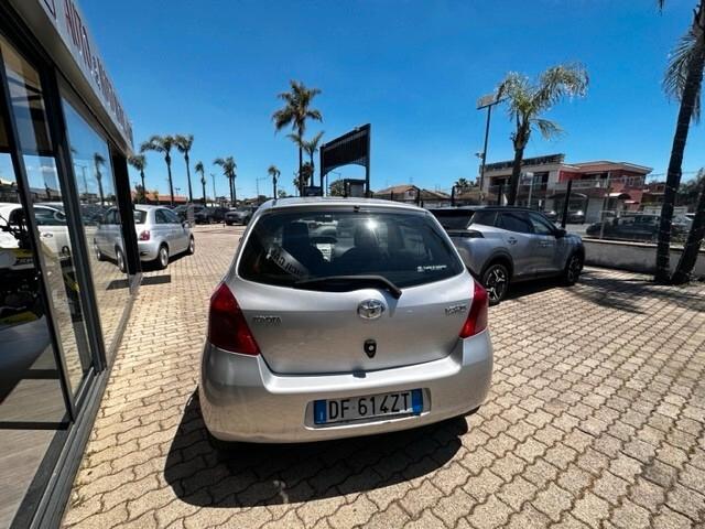 Toyota Yaris 1.0 5 porte Sol
