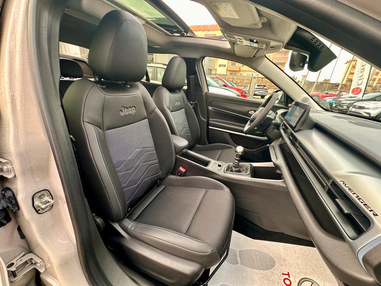 Jeep Avenger 1.2 Turbo 100 CV Summit