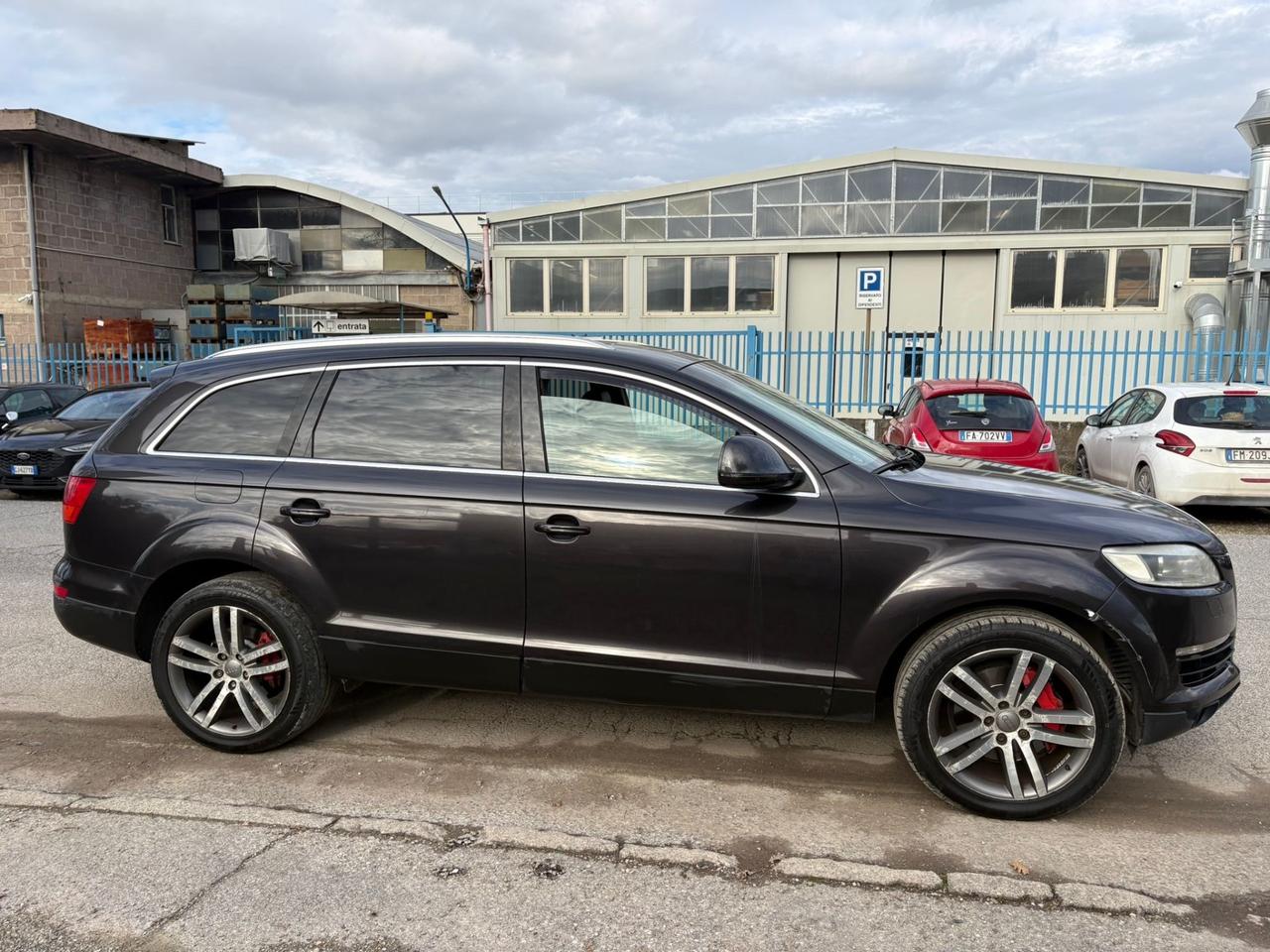 Audi Q7 3.0 V6 TDI 233CV quattro tiptronic 270.000 KM