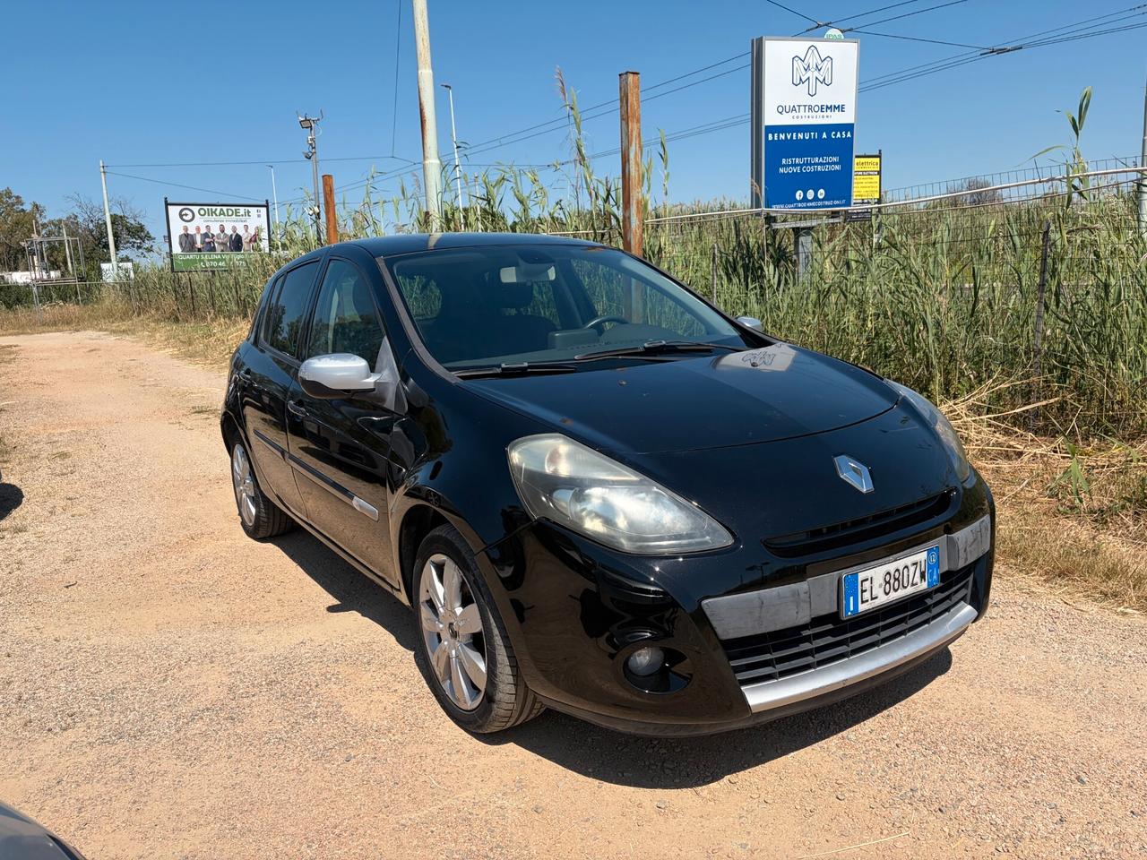 RENAULT CLIO 1.2 75CV ANNO 2012 ADATTA NEOPATENTATI