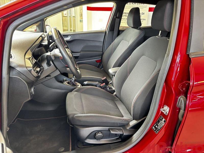 Ford Fiesta 1.0 Ecoboost 100 CV 5 porte ST-Line tua a 274,00 euro al mese