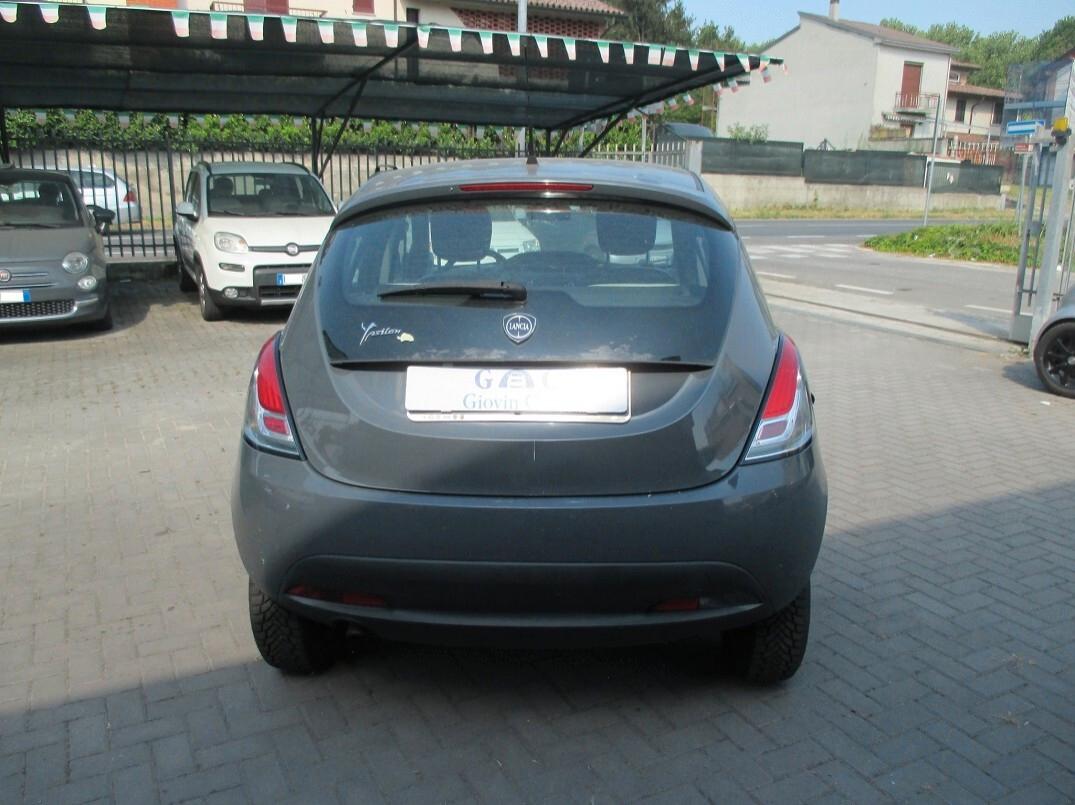 Lancia Ypsilon 0.9 t.air Gold ecochic metano 80cv E6