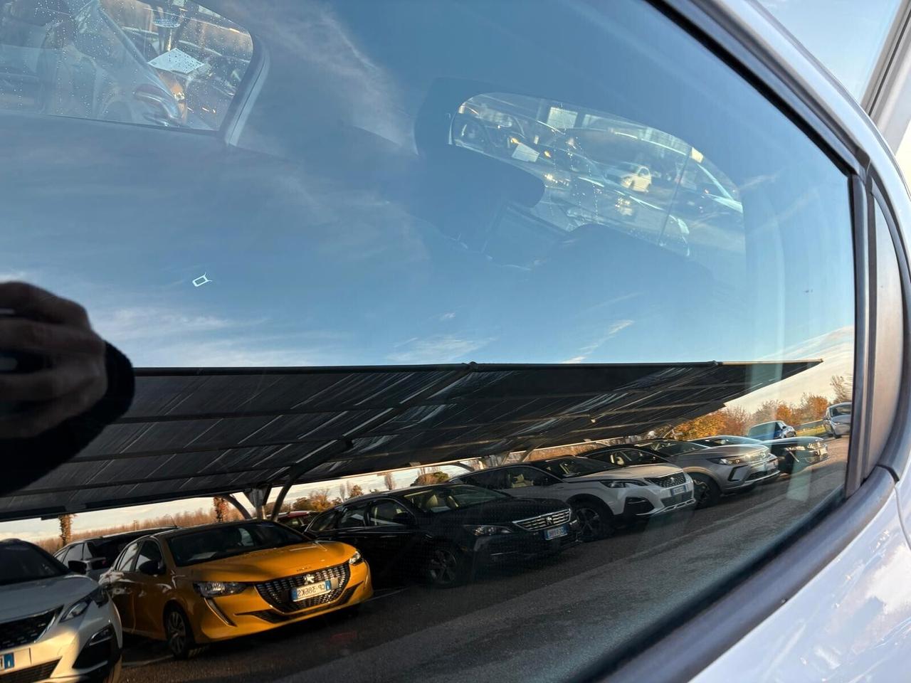 Peugeot 208 ACTIVE 1.4 HDi 68 CV 5 porte