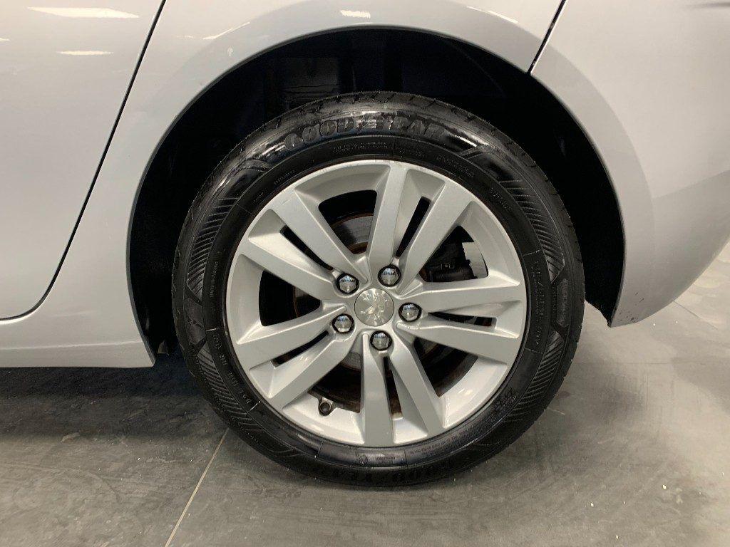 Peugeot 308 5 Porte 1.6 Diesel Automatico EAT6 Business