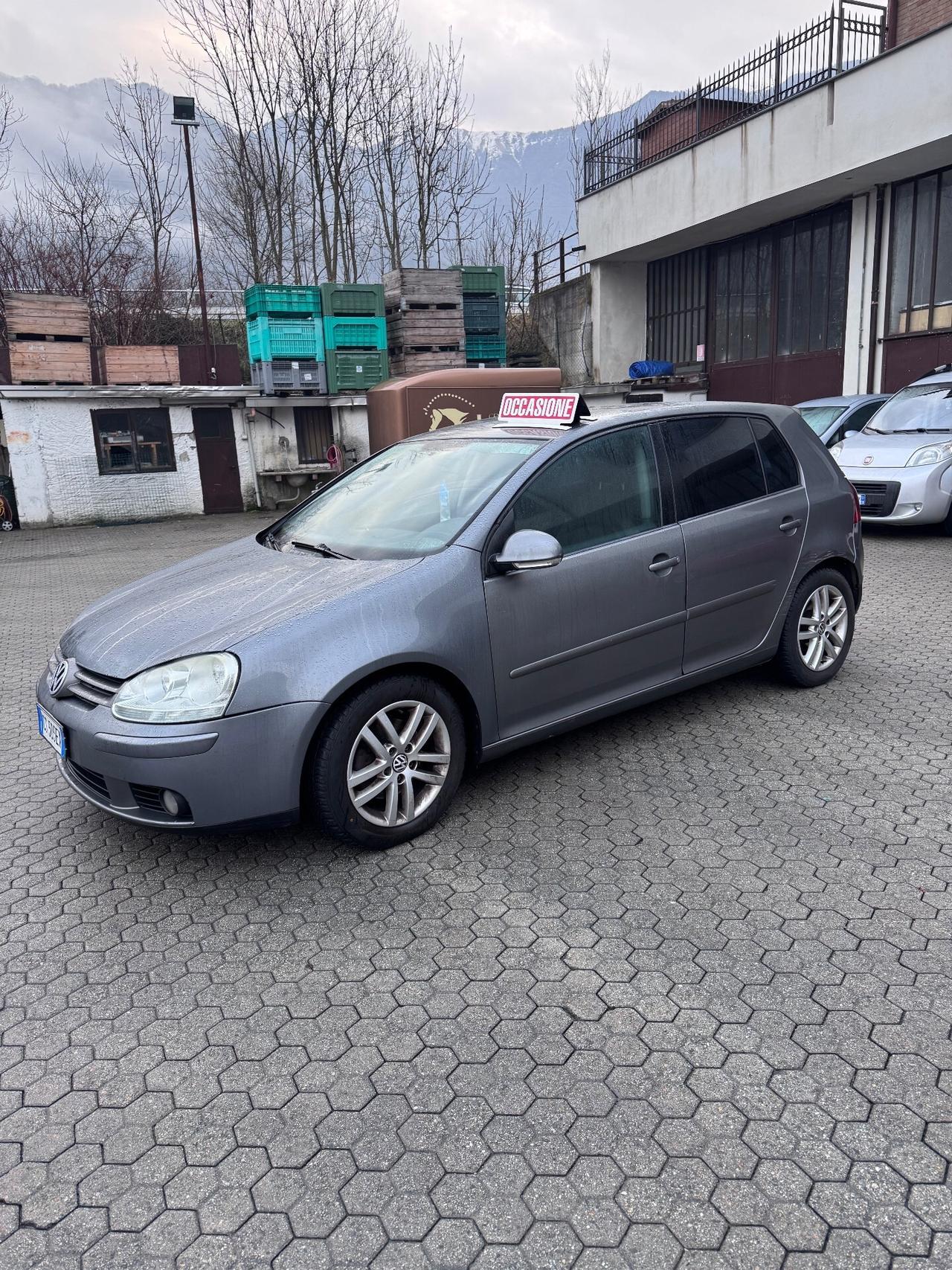 Volkswagen Golf 2.0 16V TDI 5p. Sportline