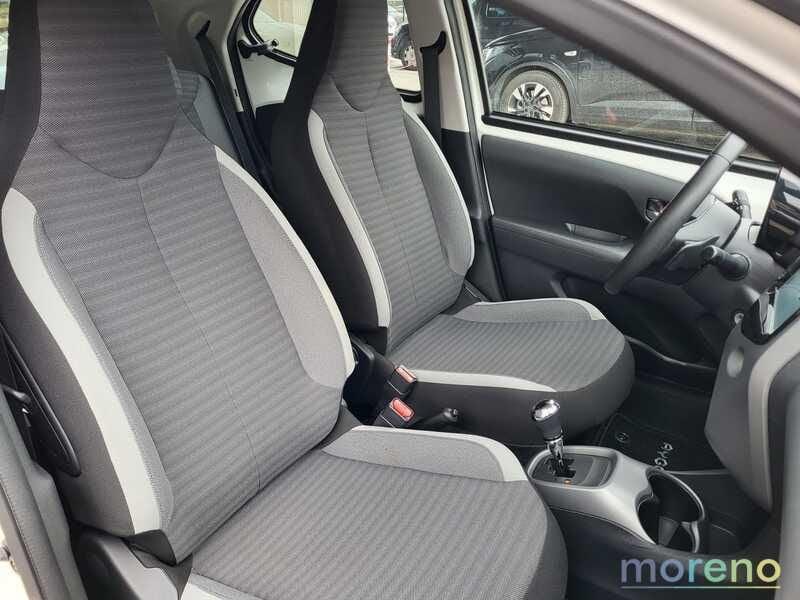 Toyota Aygo 1.0 72 CV x-play m-mt
