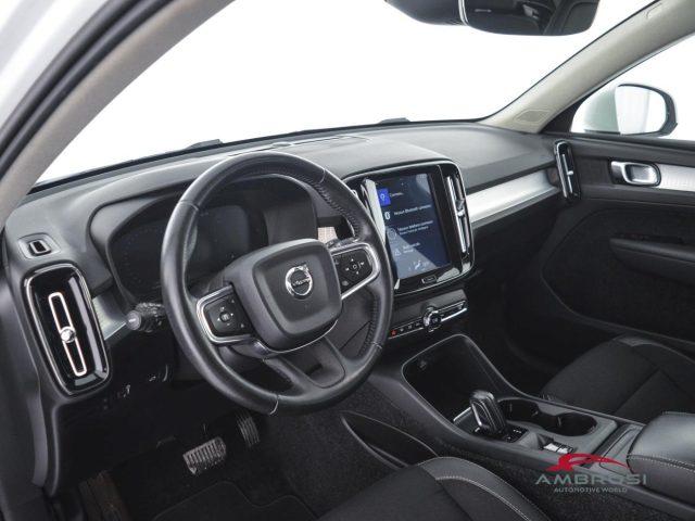 VOLVO XC40 D3 AWD Geartronic Momentum