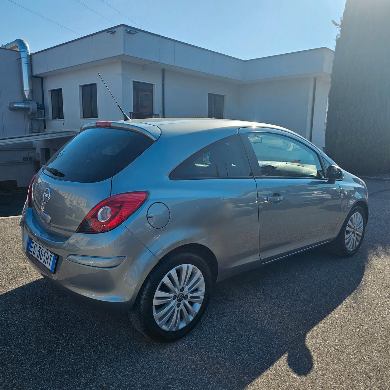 Opel Corsa 1.2 85CV 3 porte GPL-TECH Ecotec