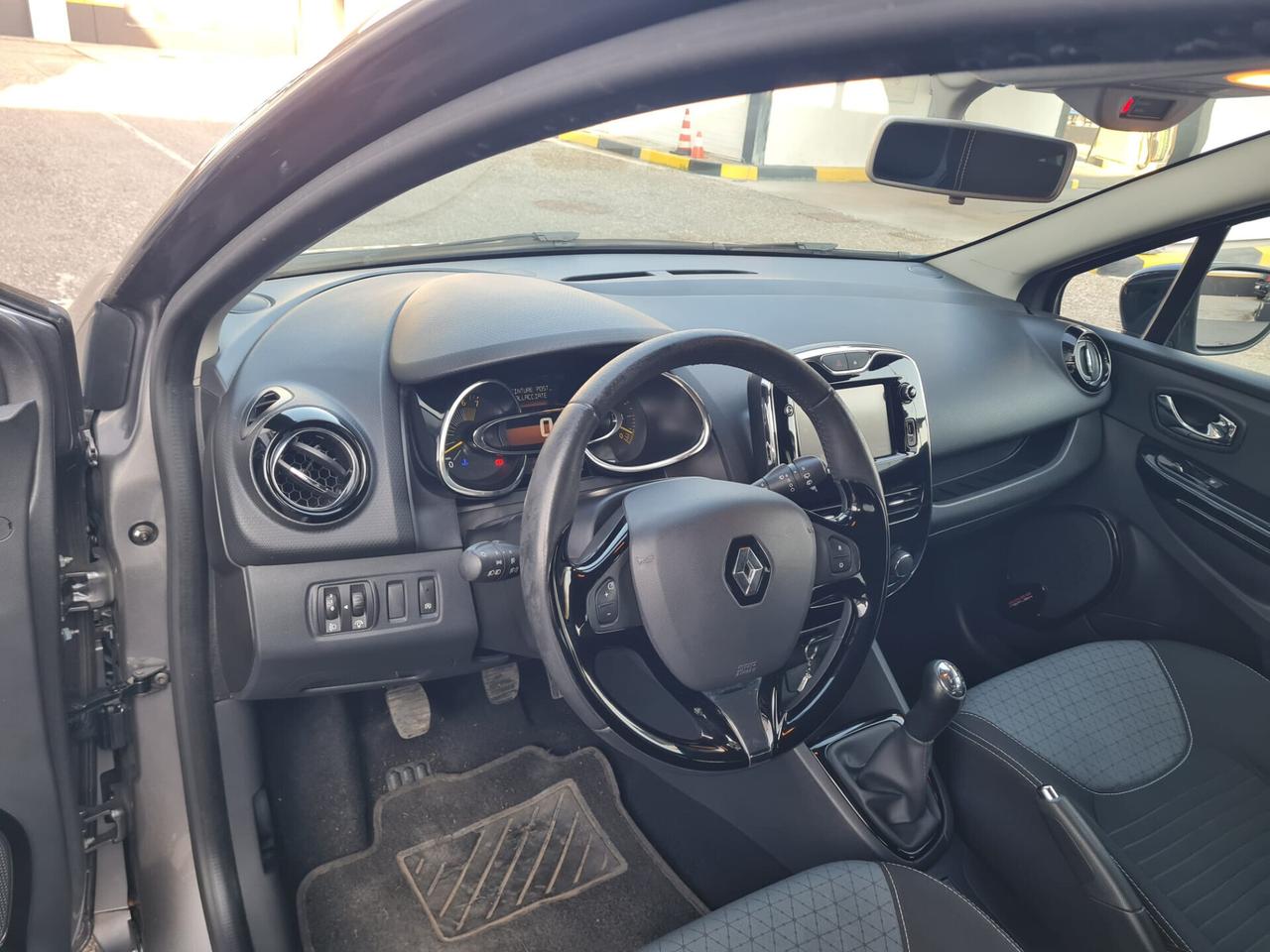 Renault Clio TCe 90 CV 5 porte