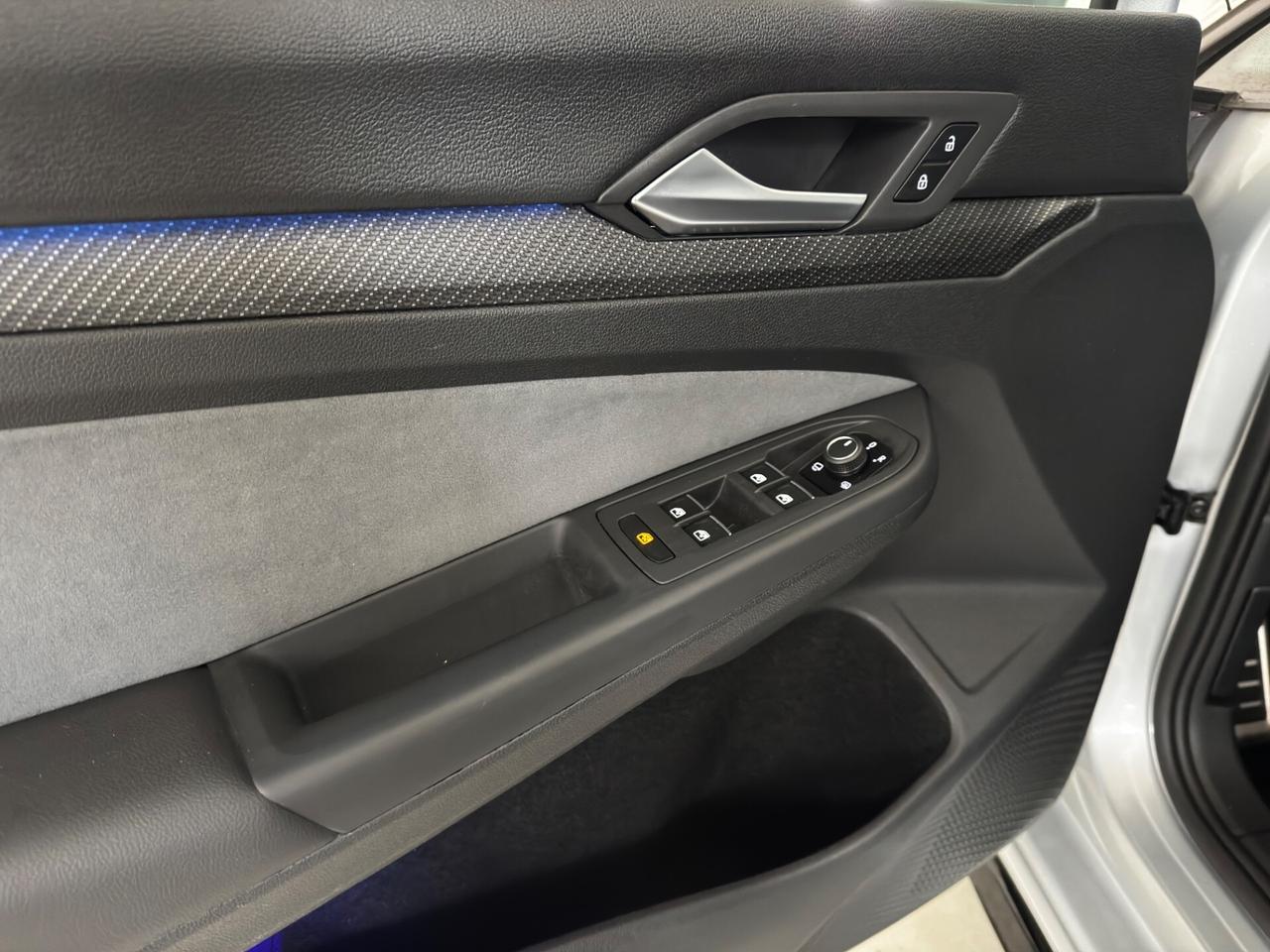 Volkswagen Golf 1.5 TSI 150 CV DSG R-LINE +TETTO