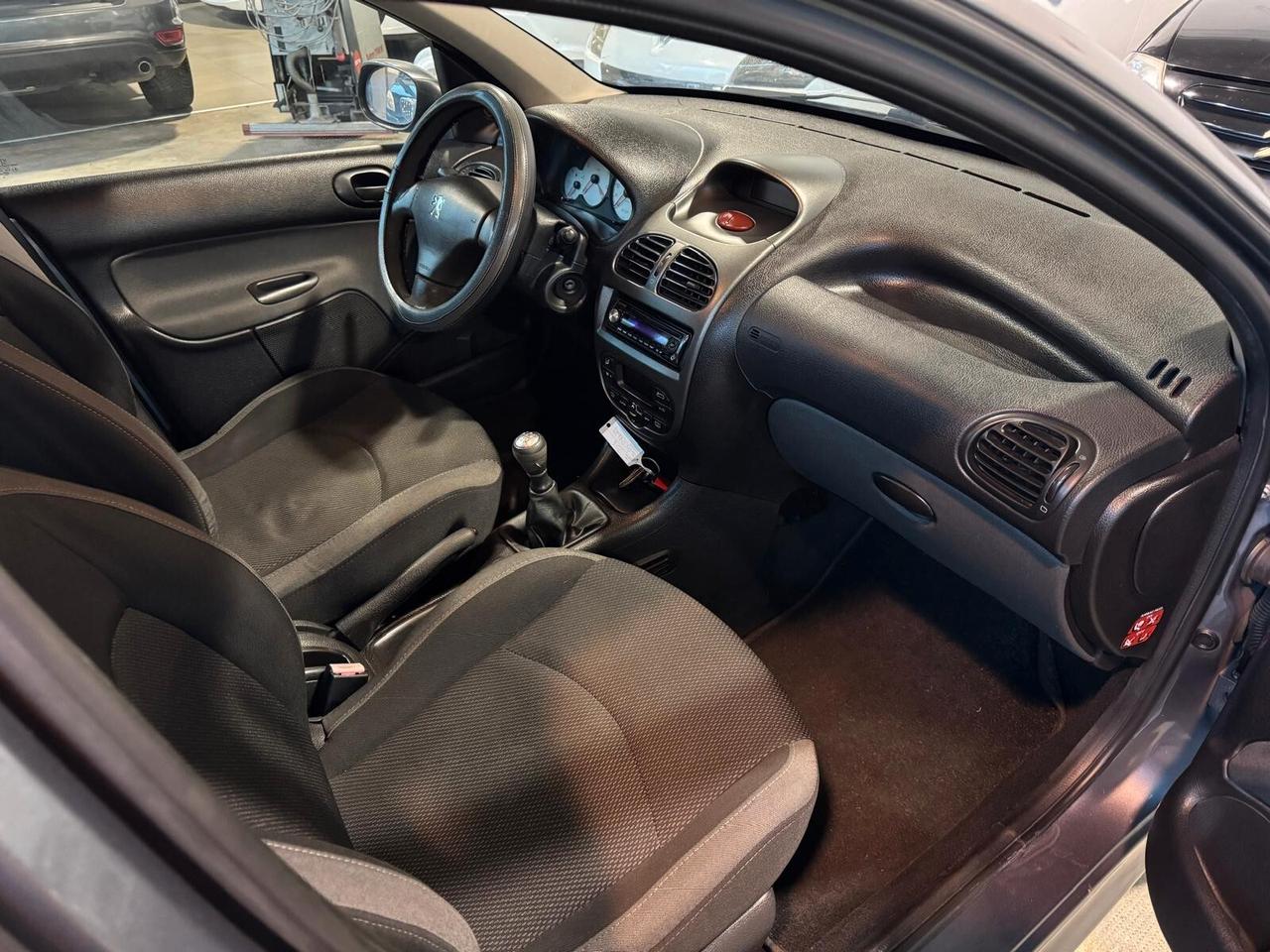 Peugeot 206 1.4 5p. Enfant Terrible